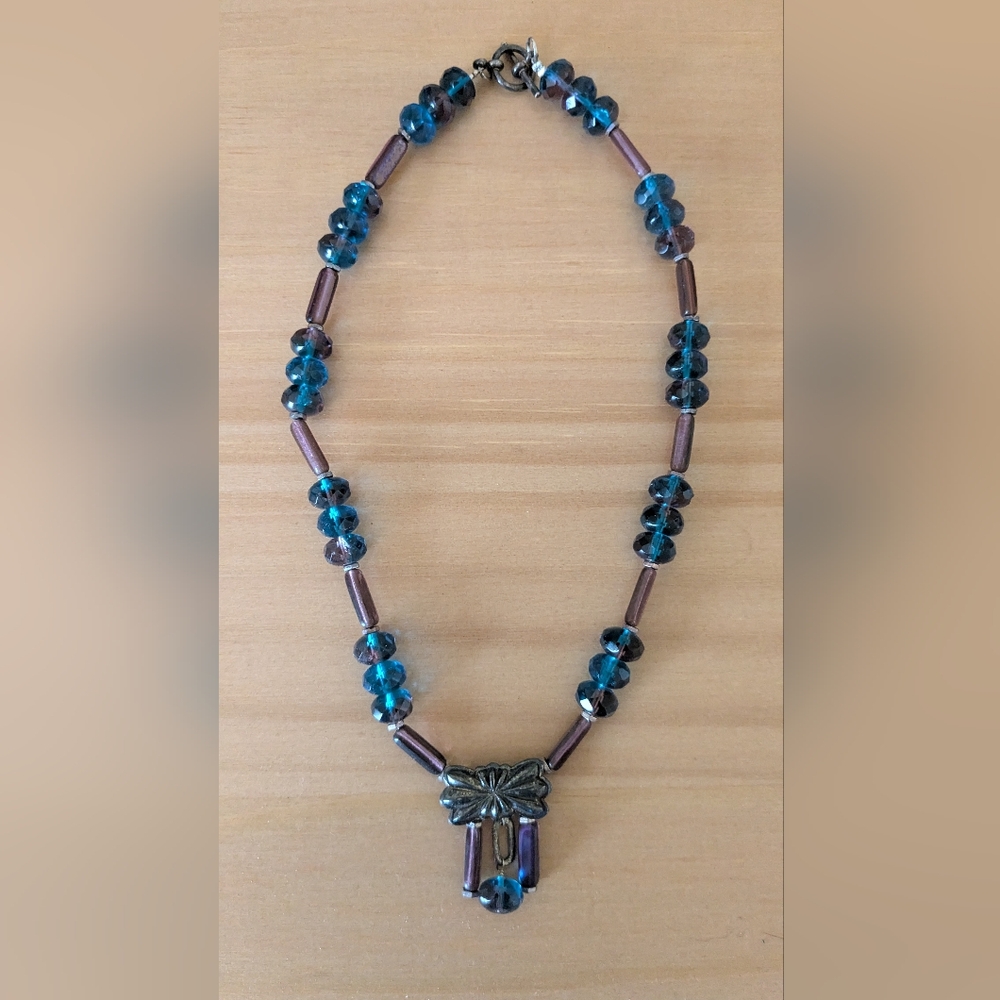 Elegant Blue and Purple Beaded Necklace